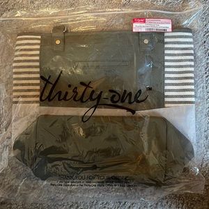 Thirty one color block tote ooh-la-la olive pebble